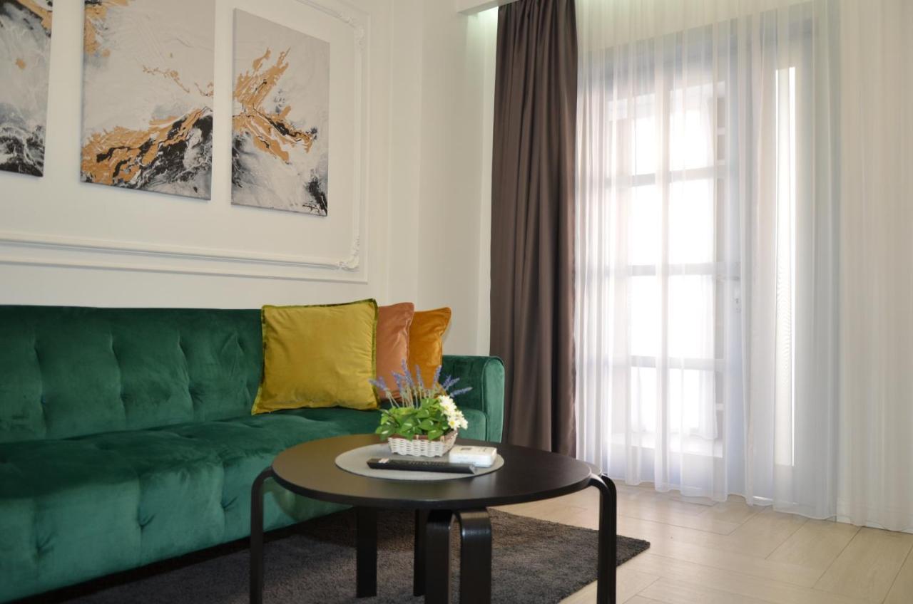 Luxury City Studios Curtea de Argeş Esterno foto